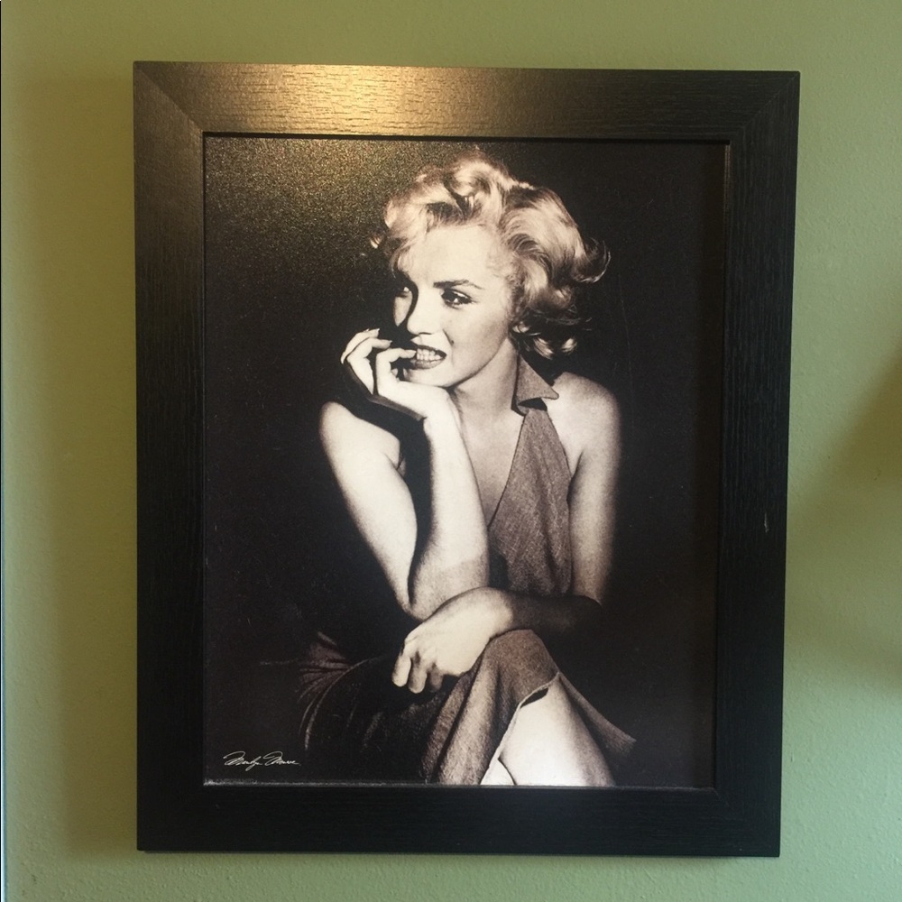 Marilyn Monroe canvas w/frame